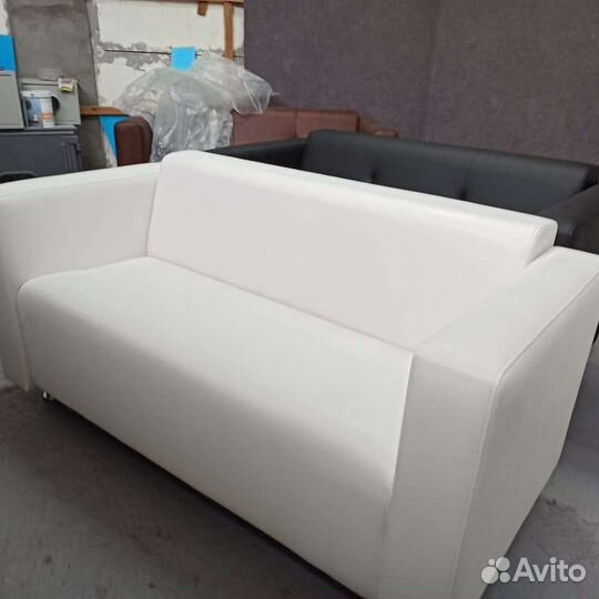 Офисный диван