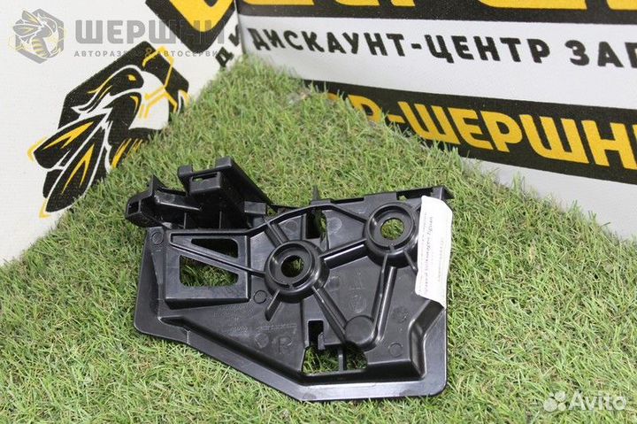 Кронштейн бампера задний правый Volkswagen Tiguan