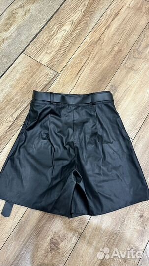 Новые шорты-юбка 42/44