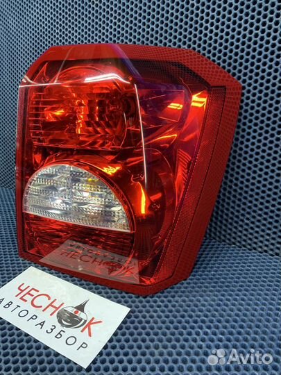 Фонарь задний правый Dodge Caliber 2006-2009