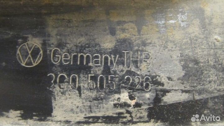 Рычаг задний продольный правый Volkswagen Passat B