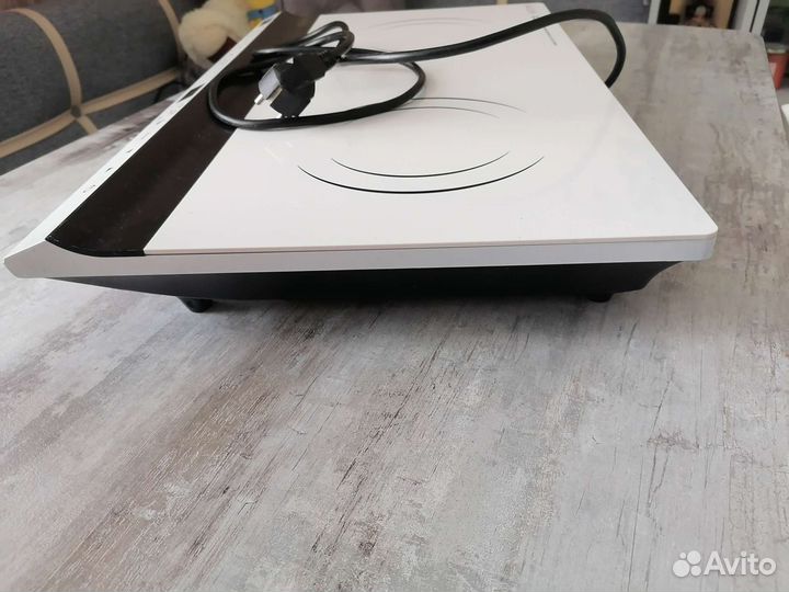 Индукционная плита 2 конфорки бу Tesler