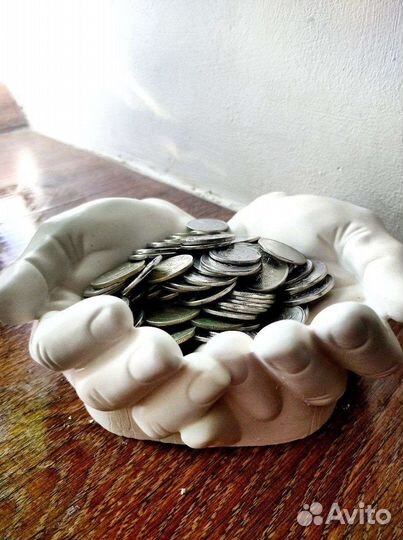 Статуэтка для интерьера Руки Давида подставка