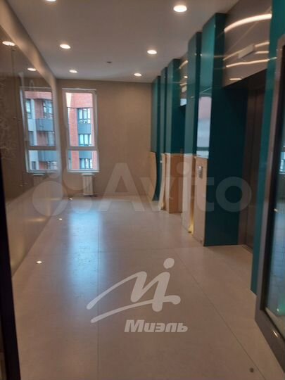 3-к. квартира, 72 м², 18/37 эт.