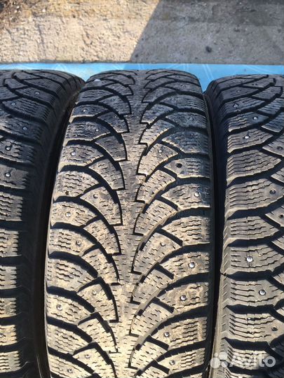 195/65R15 Nordman 4