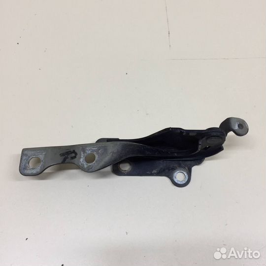 Петля капота правая Hyundai Starex H1/Grand Starex