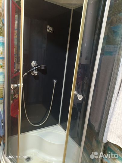 Душевая кабина 80х80 угловая