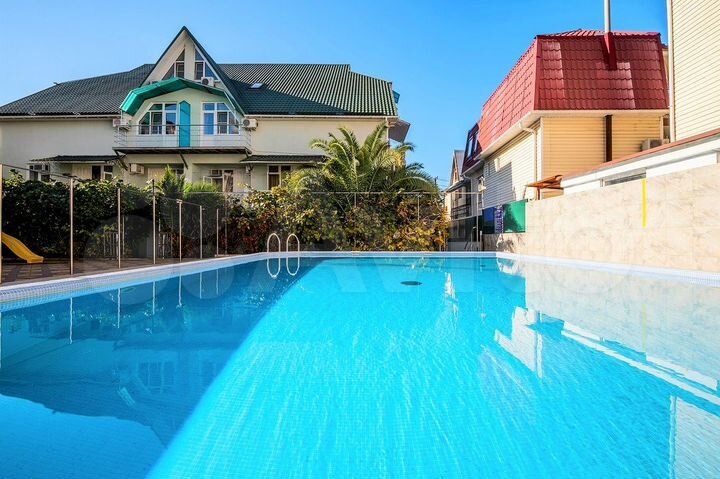 Гостиница, 1100 м²