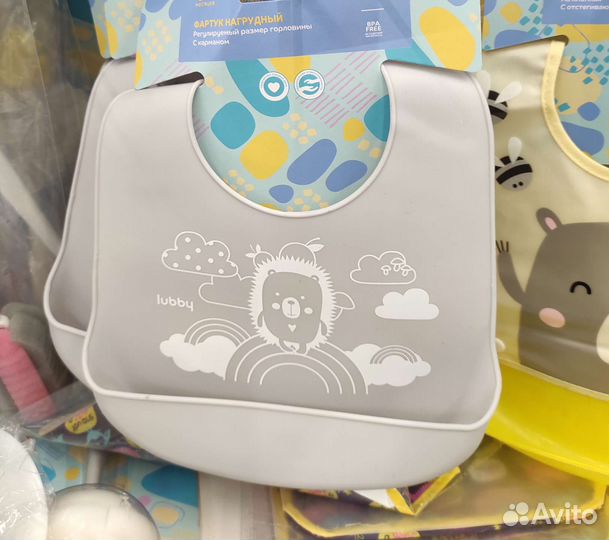 Нагрудники силиконовые Lubby