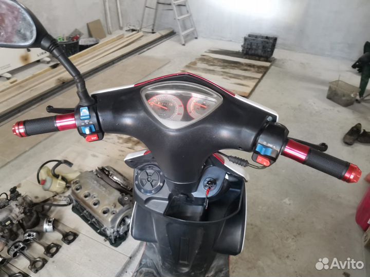 Сукутер Vento Corsa