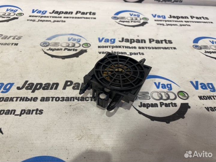 Динамик Audi A4 B6 AMB 2004