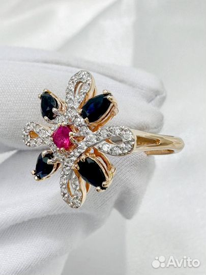 Золотое кольцо с бриллиантами, рубин, сапфир 4.89