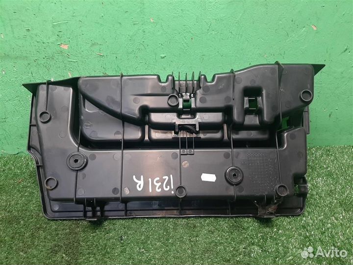 Ящик багажника Toyota Corolla E120 2006