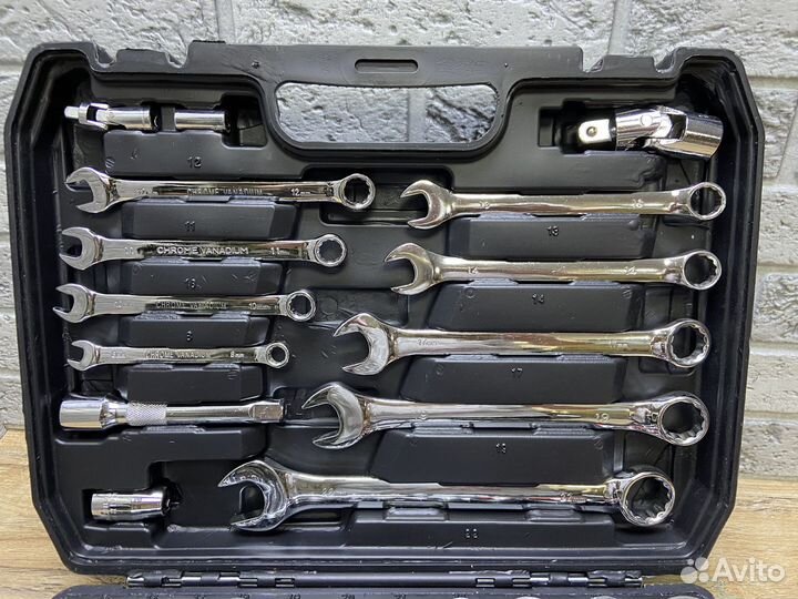 Набор инструментов Tools 82 предмета