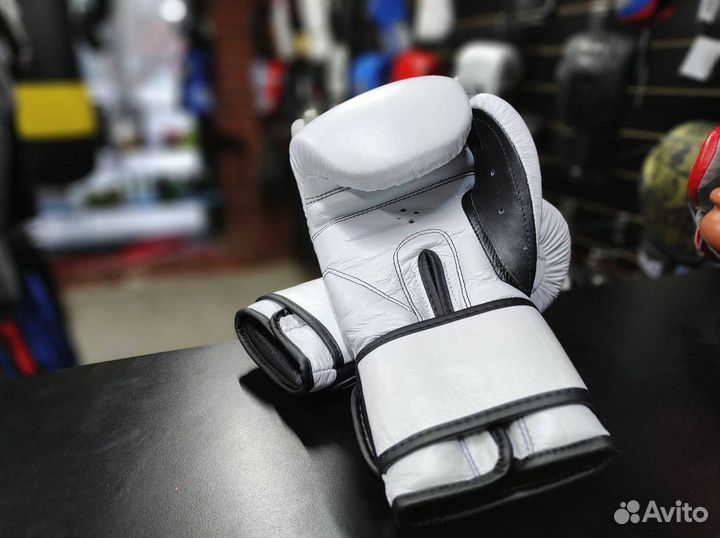 Боксерские перчатки Cleto Reyes White