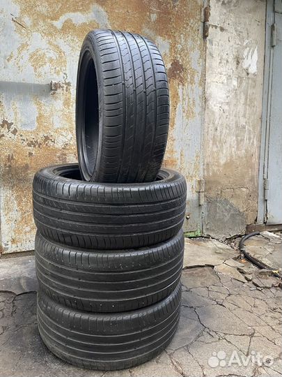 Kumho Ecsta HS52 225/45 R17