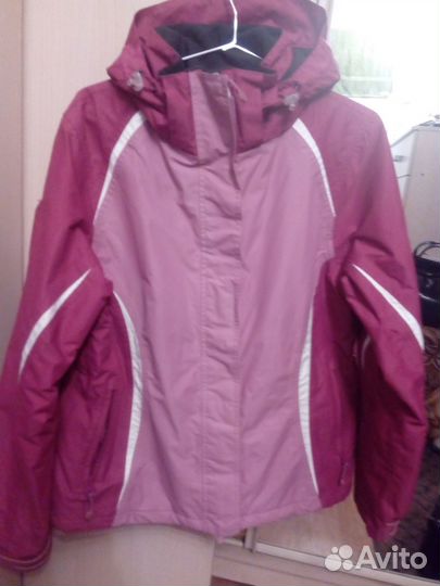 Куртка женская спортивная 48