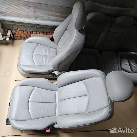 Сидения Mercedes-Benz w211