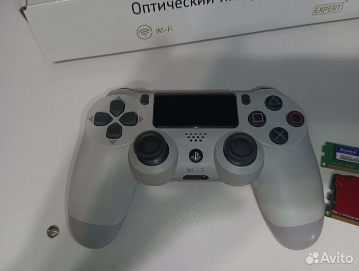 Sony PS4 геймпад