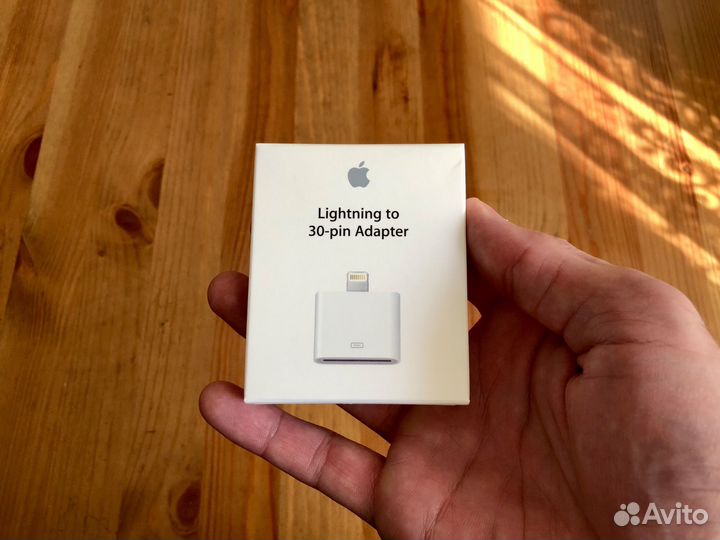 Apple Lightning to 30-pin Adapter
