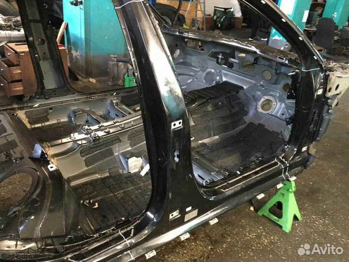 Стойка центральная правая Audi A6 C7 4G5