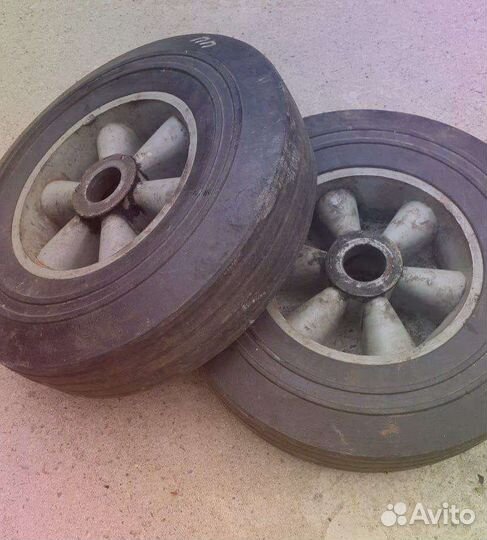 Продам колёсики