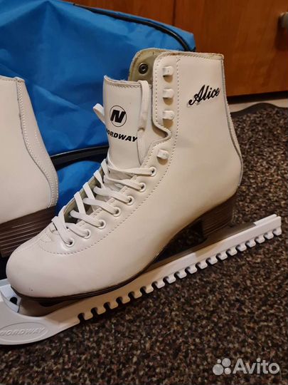 Коньки фигурные женские Alice