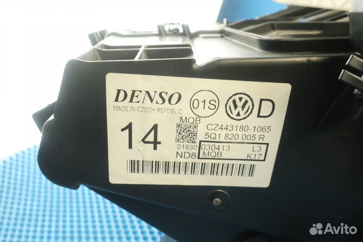 Корпус отопителя под климат-контроль VW Golf 7