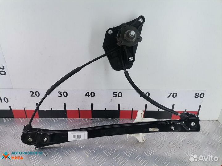 Стеклоподъемник Skoda Rapid 2015