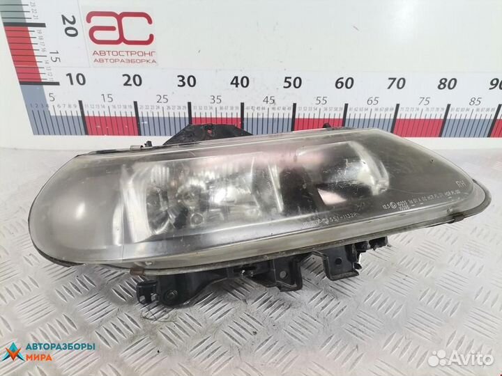Фара правая Renault Laguna рест. 2000 7701047881