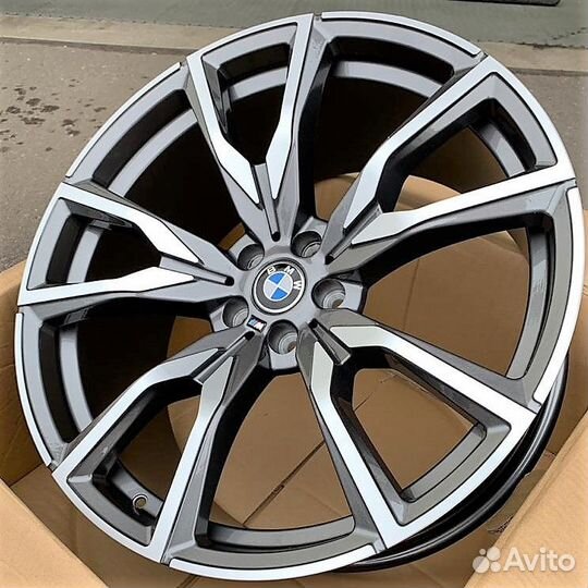Диски на BMW бмв X7 G07 R22