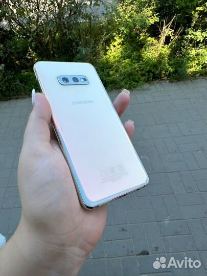 Samsung s10e 6/128gb