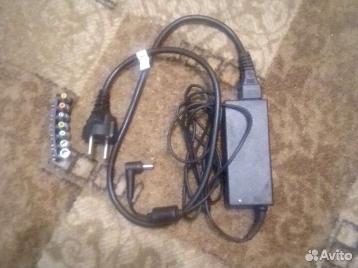 Блок питания для ноутбуков 90W 19V