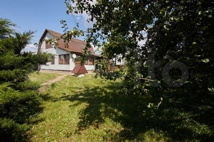 Дом 101 м² на участке 10,1 сот.