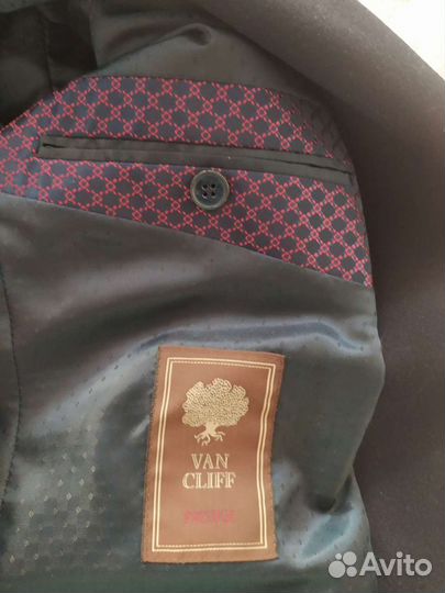 Костюм van cliff