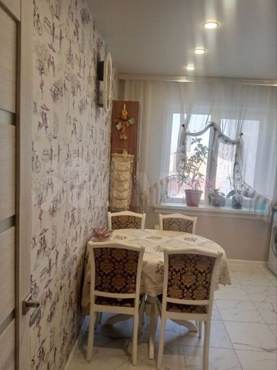 3-к. квартира, 64 м², 8/10 эт.