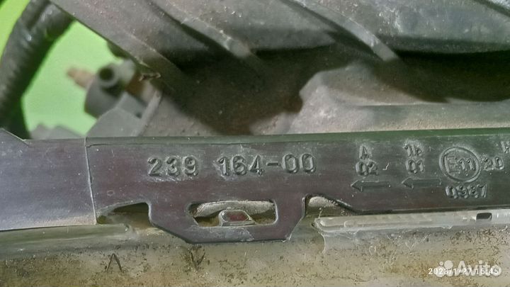 Фара правая для Honda CR-V2 2002-2006