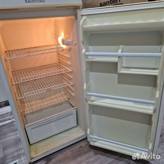 Холодильник бу