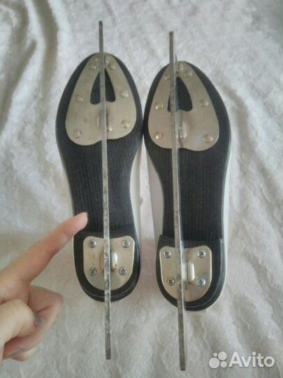 Коньки фигурные р.34 Scorpion новые