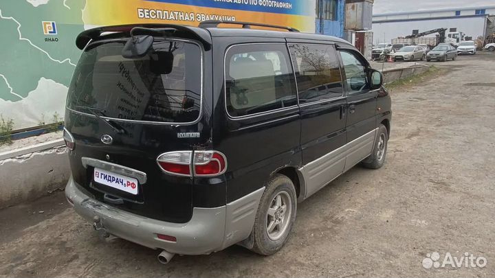 Замок двери передней правой Hyundai Starex (A1) 81