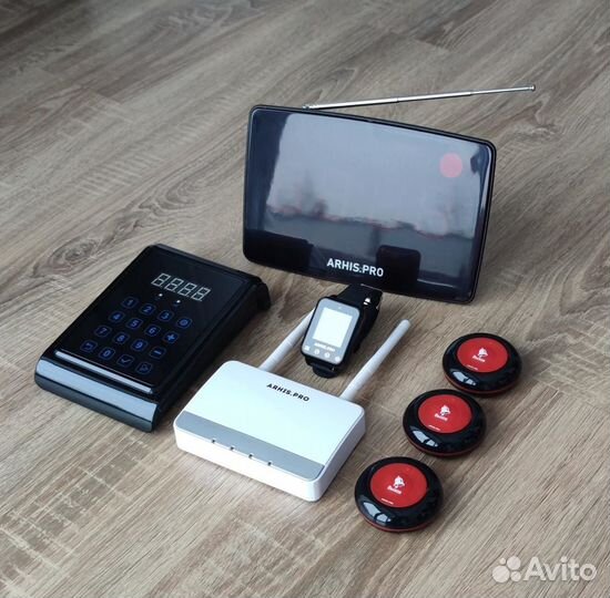 Система вызова официанта в комплекте с часами