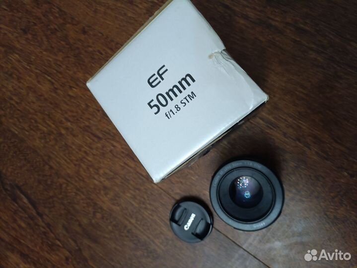 Canon EF 50mm f/1.8 STM