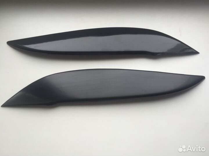 Реснички на передние фары Авенсис 2003-2008г