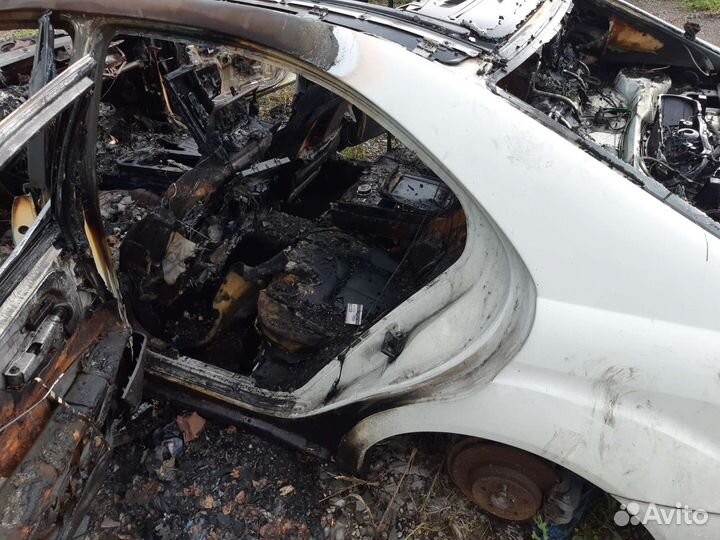 Mercedes W221 на запчасти