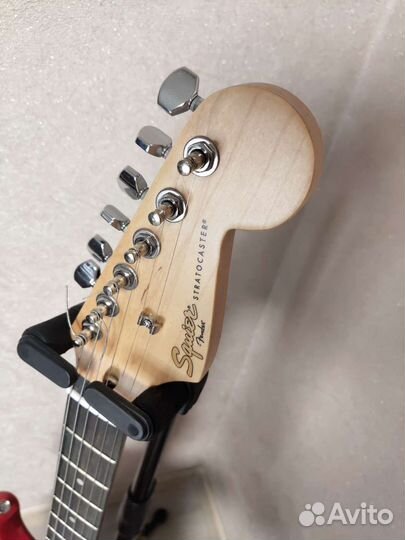 Электрогитара Fender Squier Stratocaster + Комбик