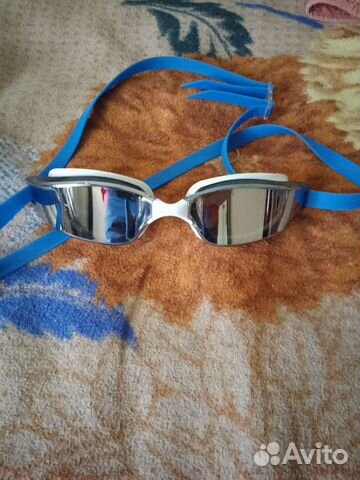Очки для плавания