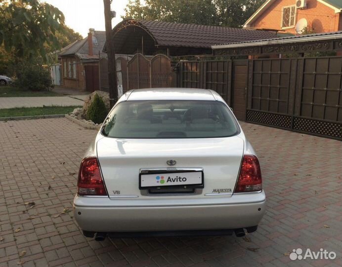 В разборе Toyota Crown Majesta s170 2003 год
