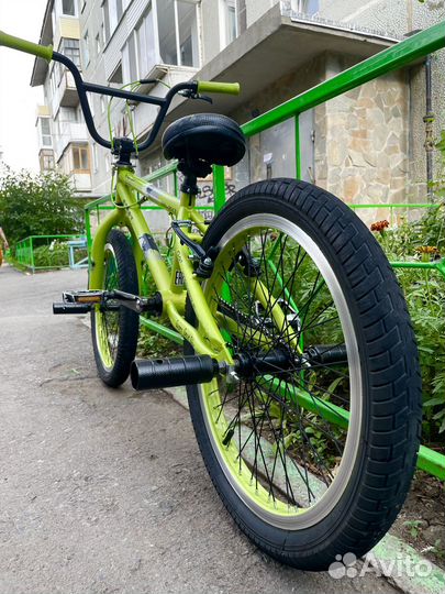 Трюковой велосипед bmx