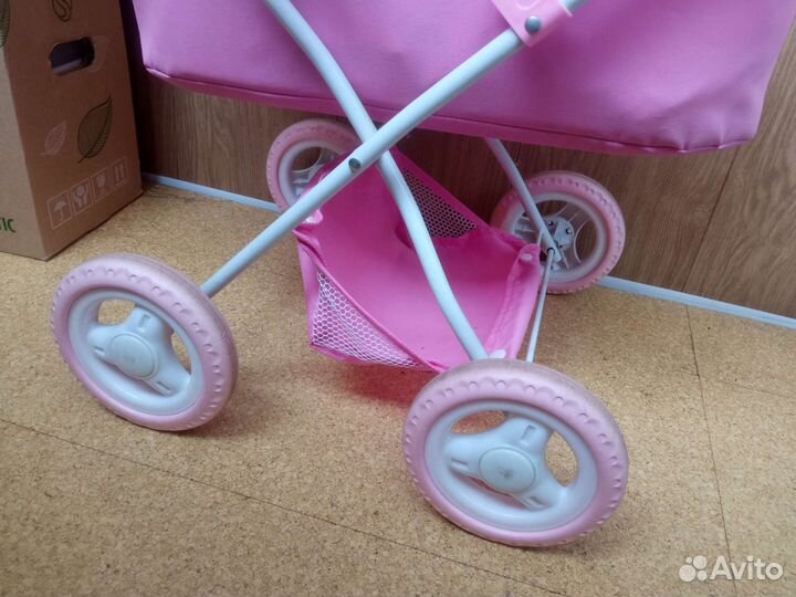 Коляска кукольная