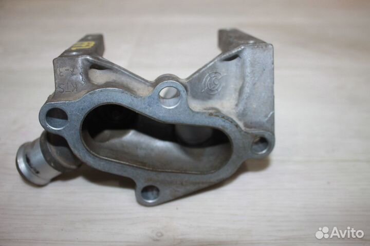 Флянец охлаждения Ford Focus 2